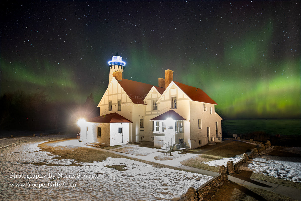 Point Iroquois Lighthouse Northern Lights Brimley Michigan -2949 ...